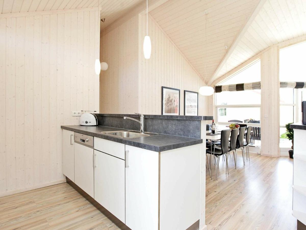 Four-Bedroom Holiday Home In Grossenbrode 1 المظهر الخارجي الصورة